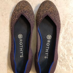 Rothys Eggplant metallic gold flats EUC